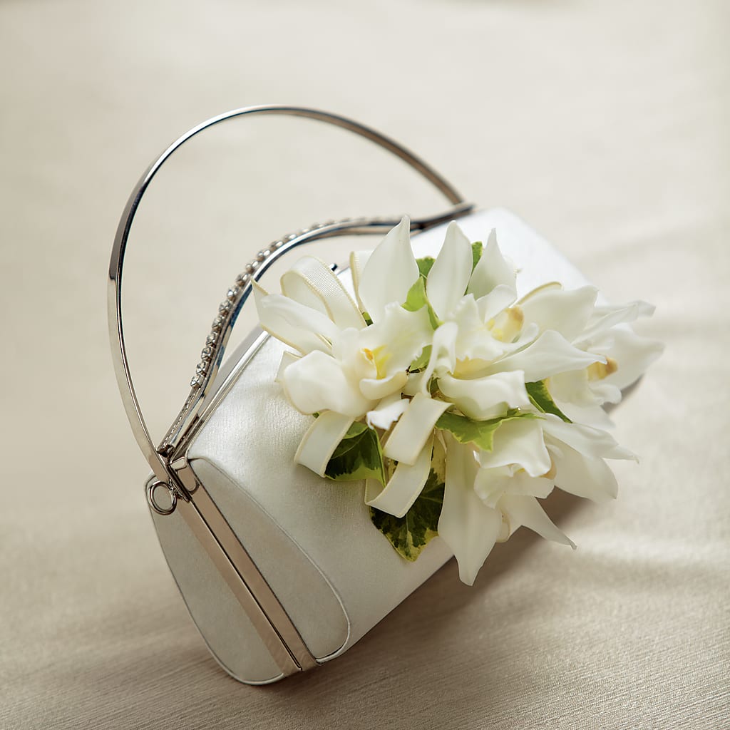 White Purse Decor – Flowers On The Vine - Parma, Parma OH