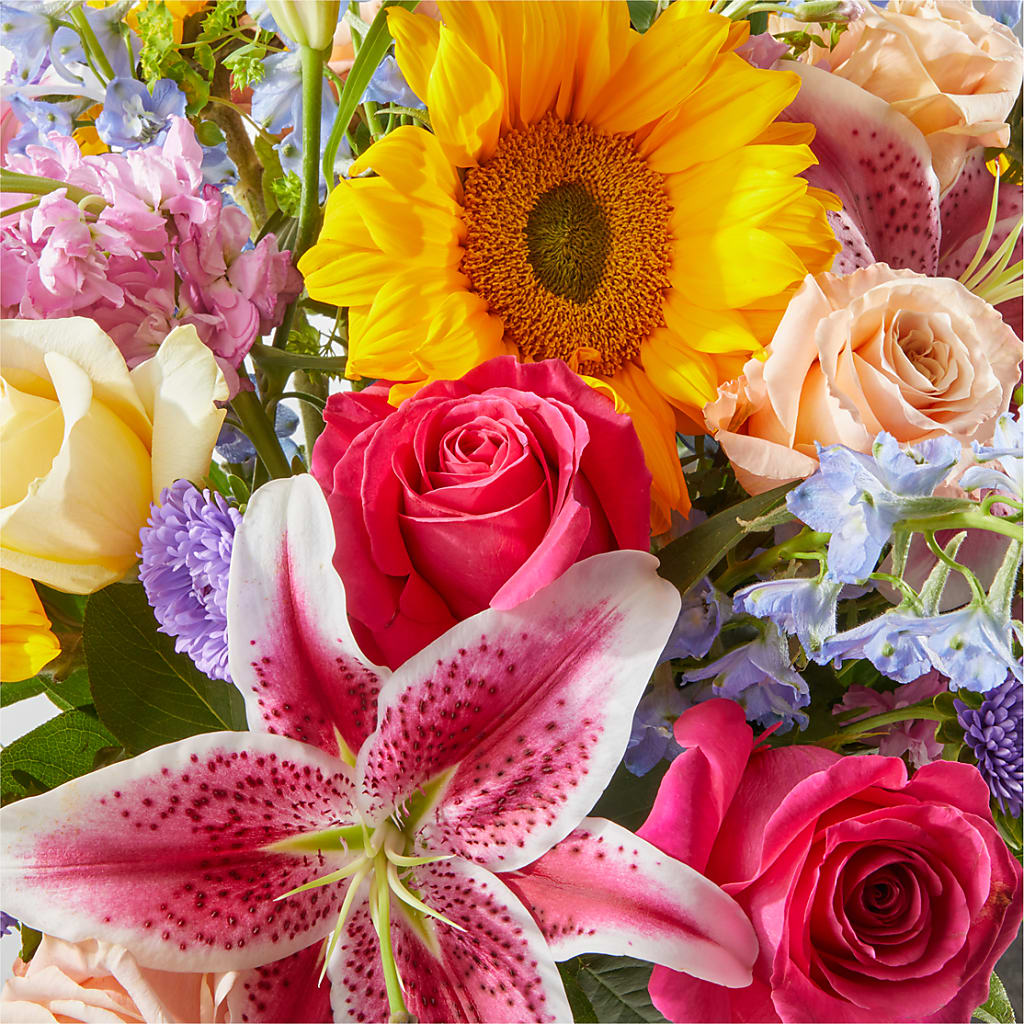 Dreamy Meadows Bouquet –  Flowers On The Vine - Parma, Parma OH