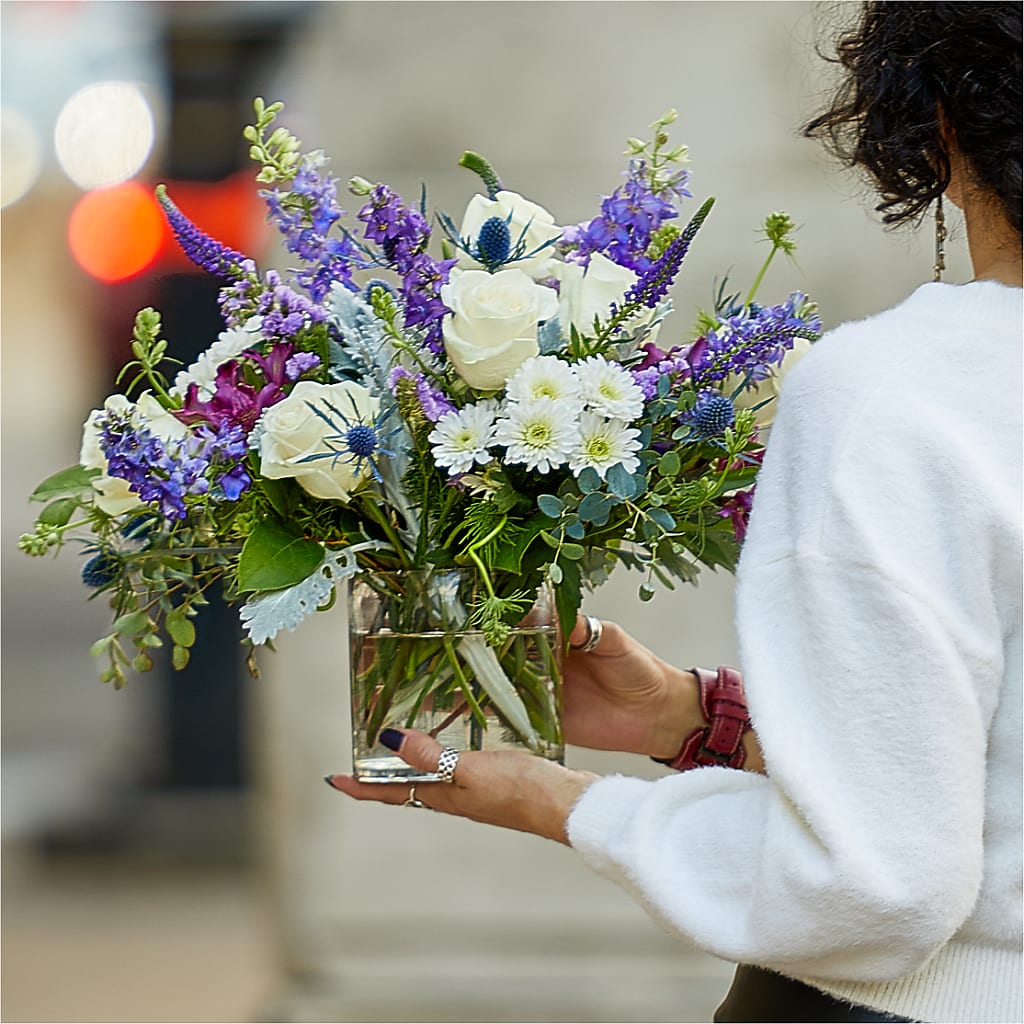 Shooting Star Bouquet –  Flowers On The Vine - Parma, Parma OH