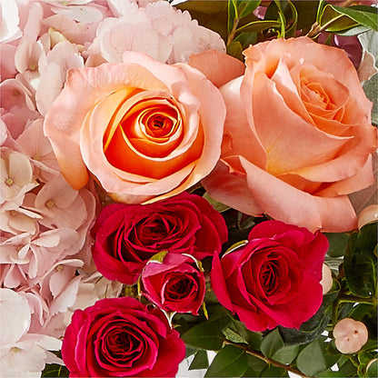 Glitz & Glam Bouquet –  Flowers On The Vine - Parma, Parma OH