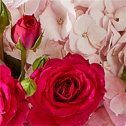 Glitz & Glam Bouquet –  Flowers On The Vine - Parma, Parma OH